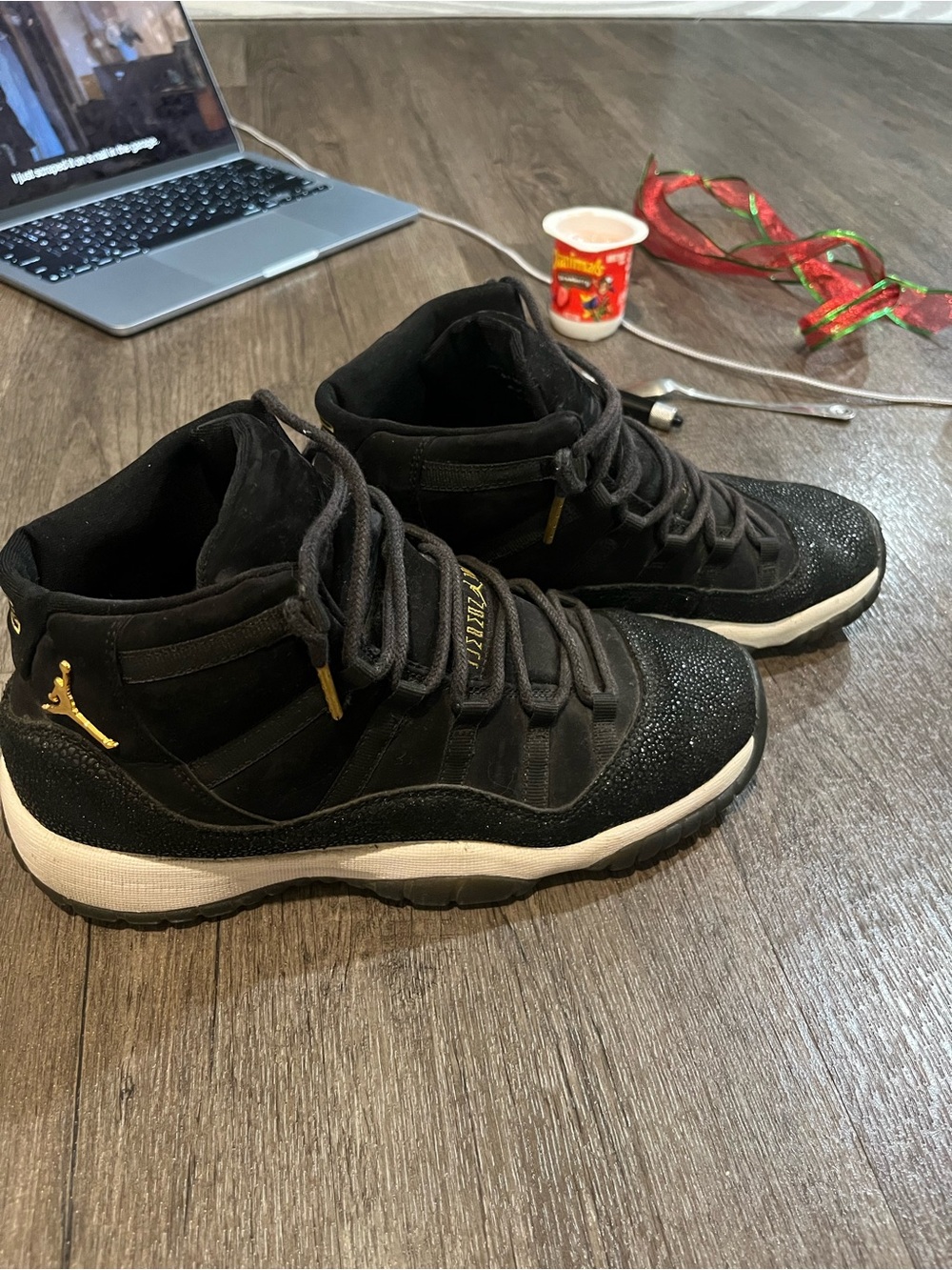 Nike Air Jordan 11 Retro Heiress "Black Stingray”